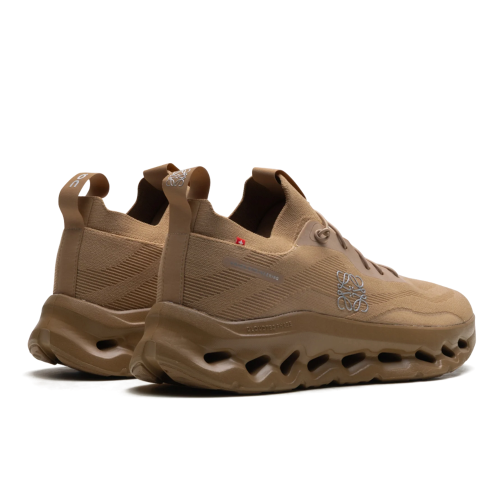 Cloudtilt "LOEWE - Dark Sand"