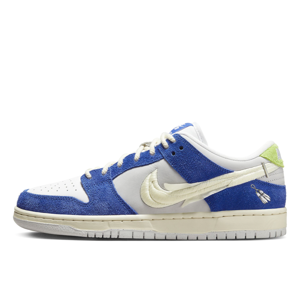 NIKE SB DUNK LOW "Fly Streetwear - Gardenia"