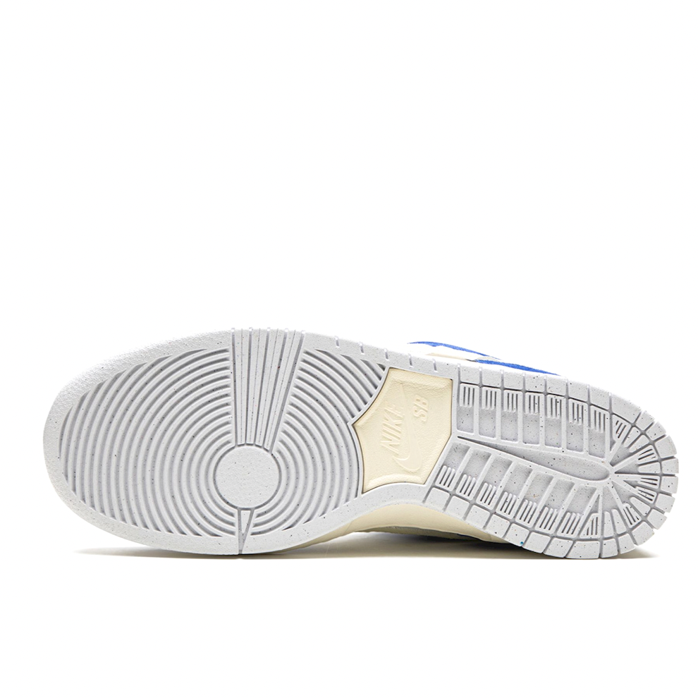 NIKE SB DUNK LOW "Fly Streetwear - Gardenia"
