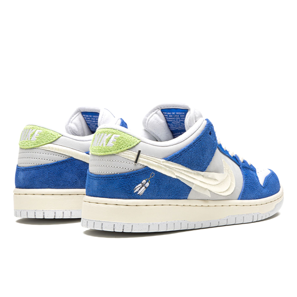 NIKE SB DUNK LOW "Fly Streetwear - Gardenia"
