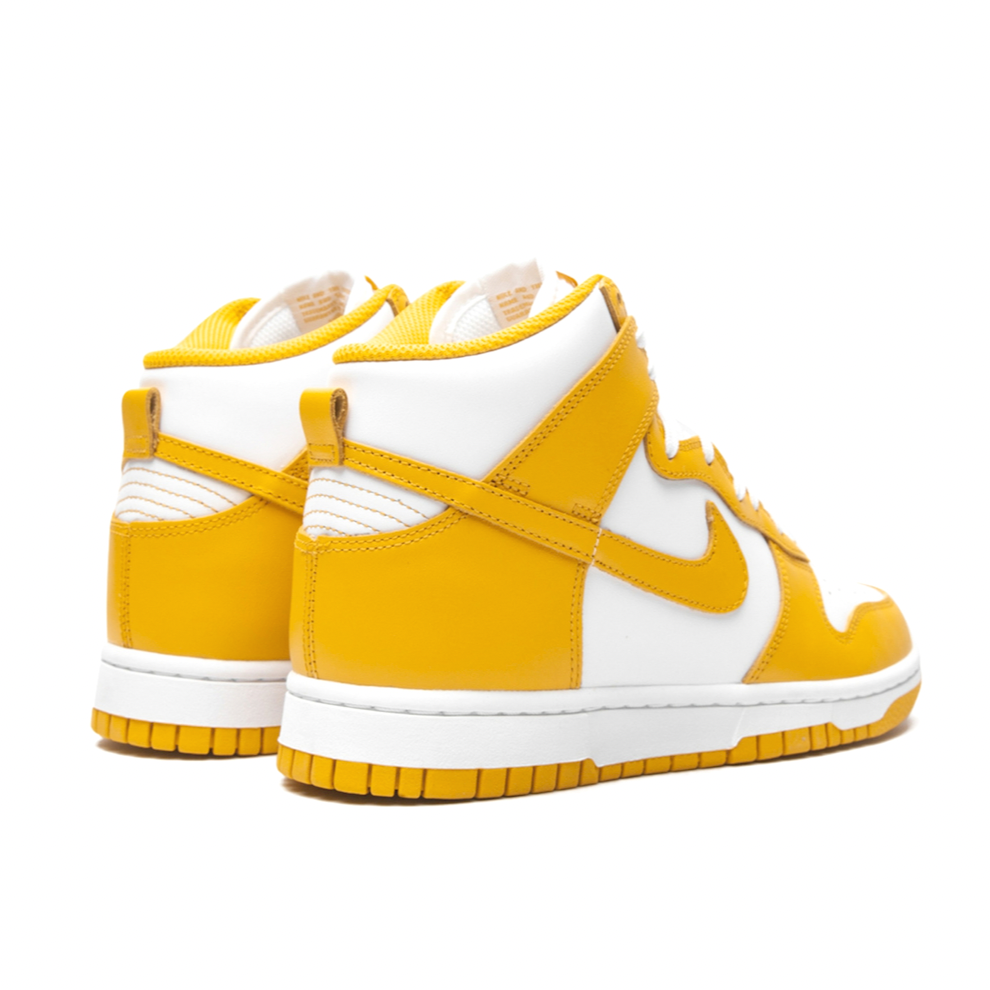 NIKE DUNK HIGH WMNS "Dark Sulfur"