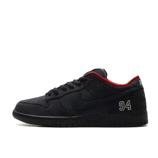 Nike SB Dunk Low "Supreme - Black"