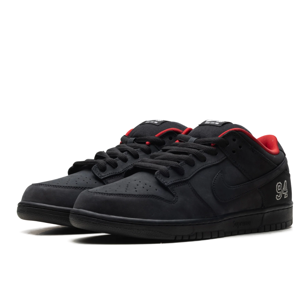 Nike SB Dunk Low "Supreme - Black"