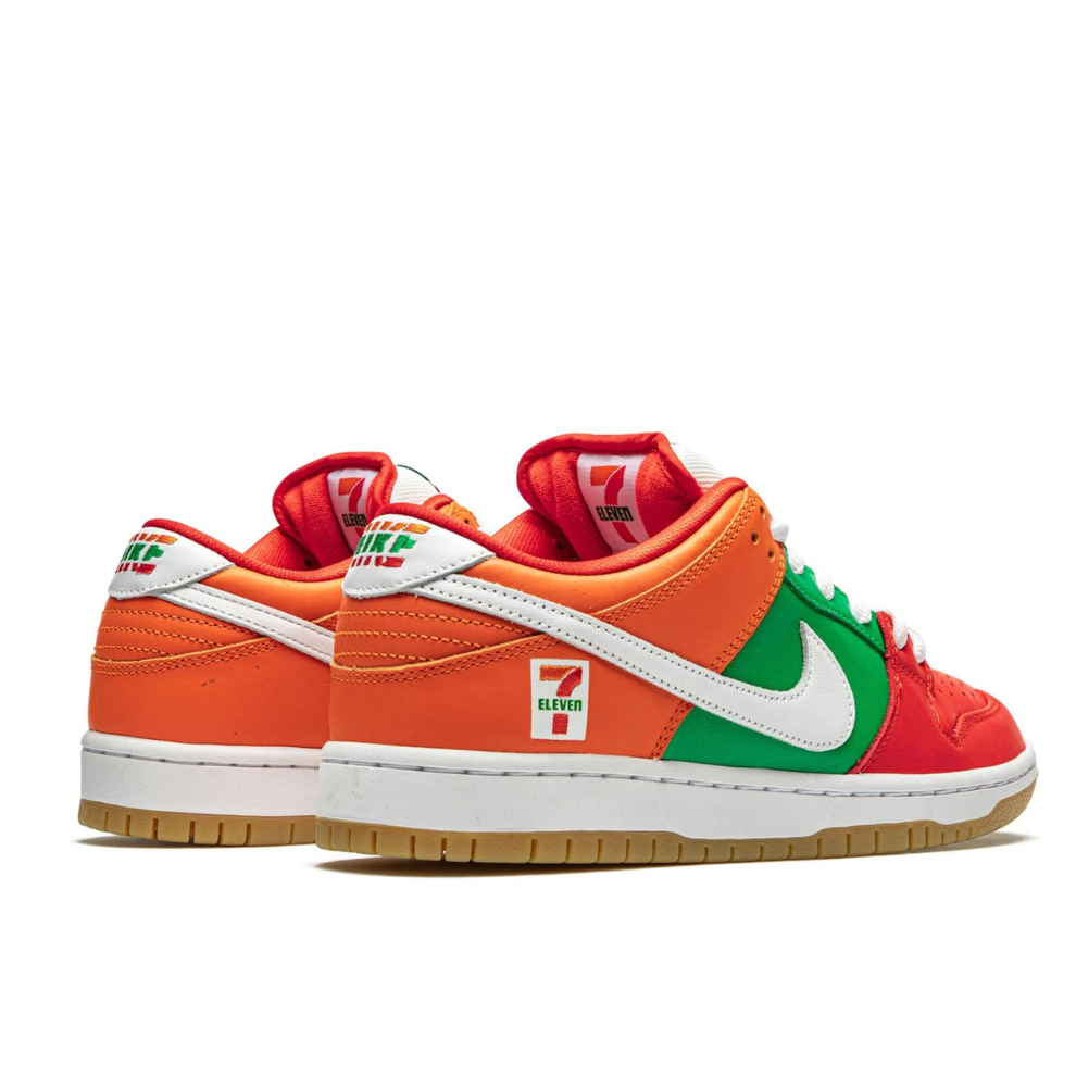 NIKE SB DUNK LOW "7 Eleven"