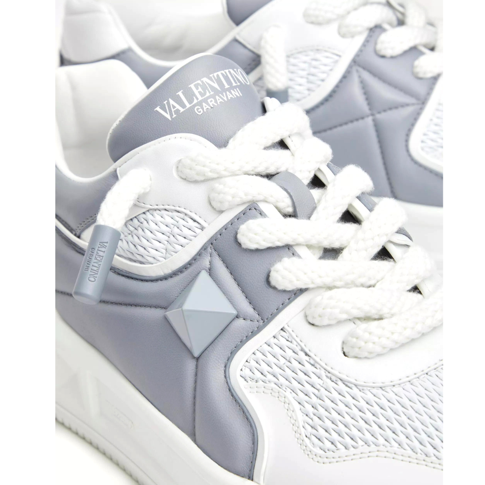 Valentino ONE STUD XL LOW-TOP SNEAKER