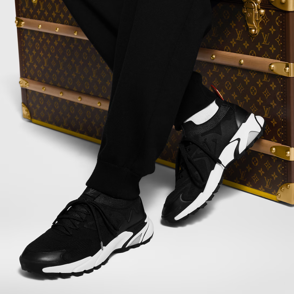 LOUIS VUITTON Runner Tatic Sneaker