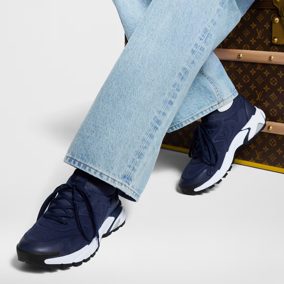 LOUIS VUITTON Runner Tatic Sneaker