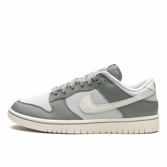NIKE DUNK LOW RETRO PRM "Mica Green"