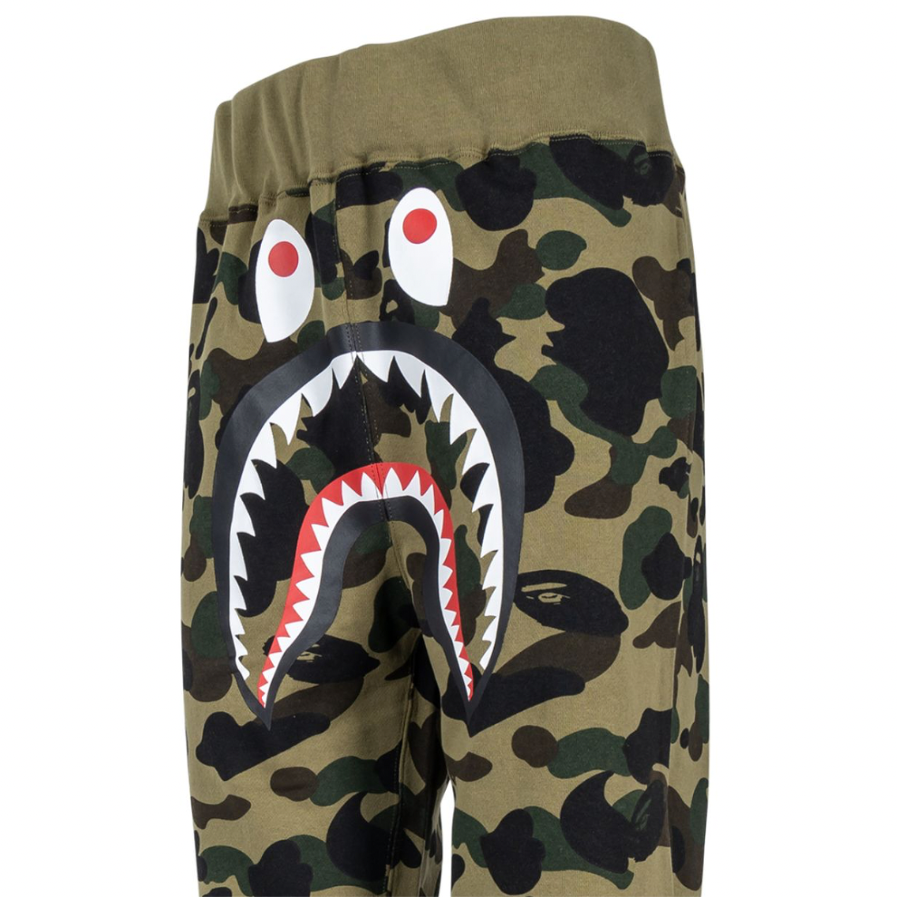 A BATHING APE® 1ST CAMO SHARK SLIM SWEATPANTS