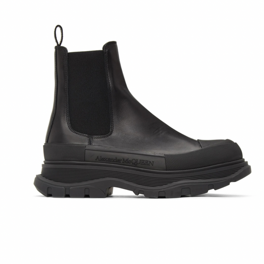 ALEXANDER MCQUEEN Black Tread Slick Chelsea Boots
