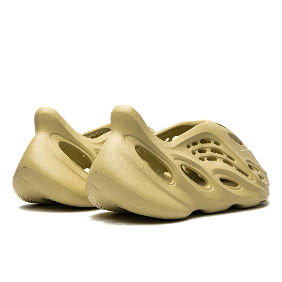 ADIDAS YEEZY FOAM RUNNER "Sulfur"