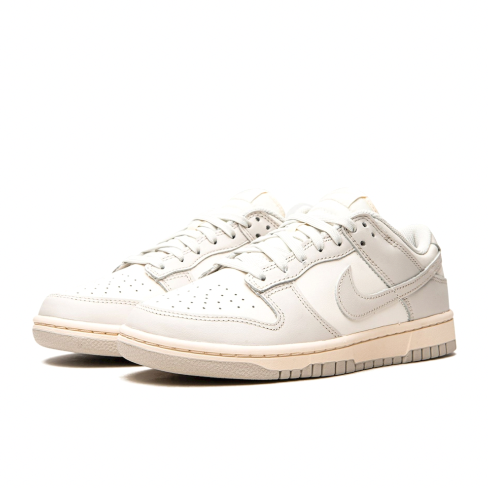 Nike Dunk Low Sail Light Bone (W)